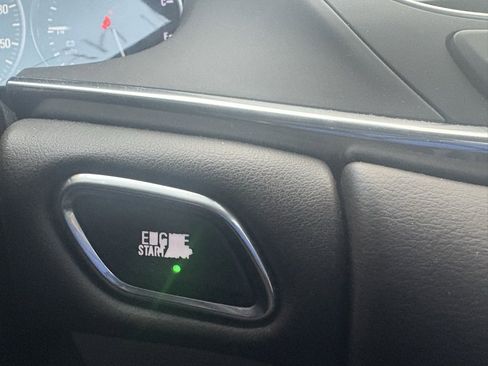 Used 2017 Buick LaCrosse Preferred image 24