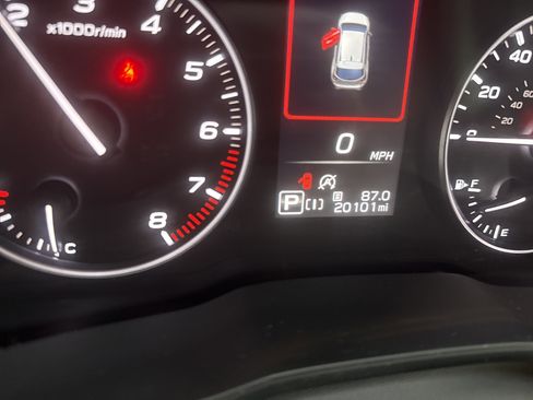 Used 2024 Subaru Crosstrek 2.0i Premium image 21