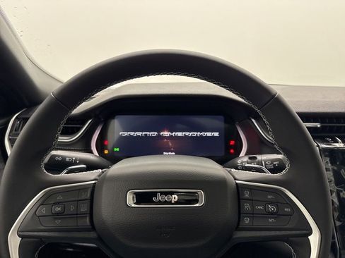 New 2025 Jeep Grand Cherokee Laredo X image 23