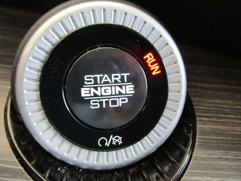 Used 2024 Jeep Wagoneer Series II AWD/4WD image 40