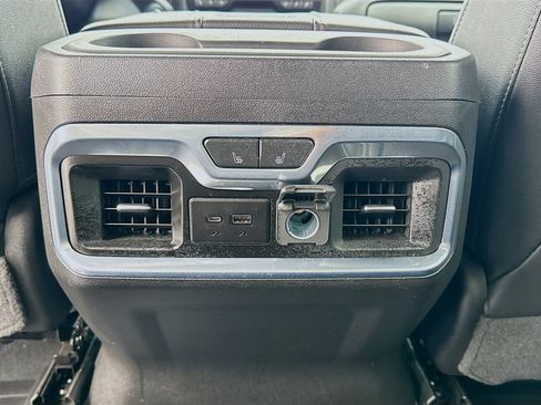 Used 2022 GMC Sierra 2500 AT4 w/ AT4 Preferred Package AWD/4WD image 16