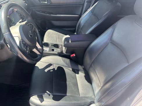 Used 2017 Subaru Legacy 2.5i Limited AWD/4WD image 8