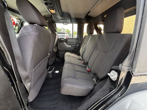 Used 2014 Jeep Wrangler Unlimited Sport w/ Quick Order Package 24S AWD/4WD image 14