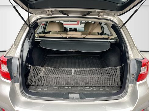 Used 2019 Subaru Outback 2.5i Limited w/ Popular Package #2 AWD/4WD image 28