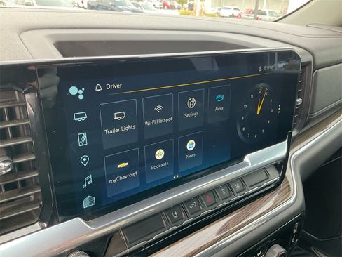 Used 2024 Chevrolet Silverado 2500 LT image 20