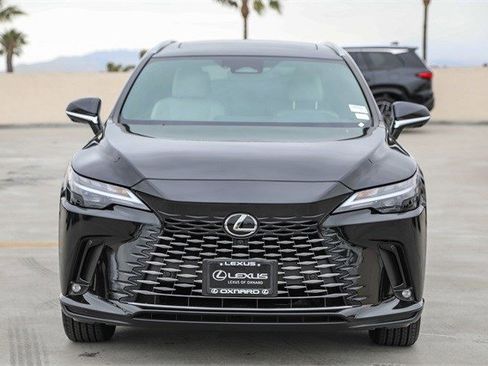 Used 2024 Lexus RX 350 Premium image 2