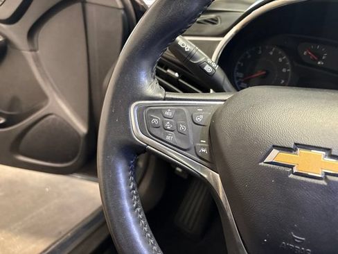 Used 2020 Chevrolet Malibu LT w/ Leather Package FWD image 16