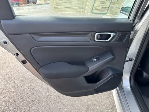 Used 2025 Honda Civic Sport image 33