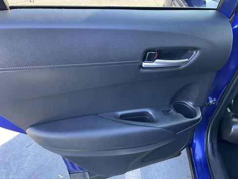 Used 2023 Toyota Corolla Cross XLE w/ Convenience Package image 22