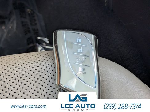 Used 2019 Lexus ES 350 w/ Accessory Package 2 FWD image 28