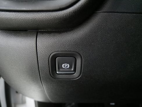 Used 2021 GMC Sierra 1500 4x4 Double Cab w/ Sierra Value Package image 27