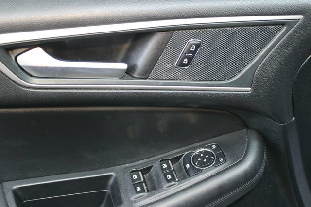 Used 2024 Ford Edge SEL AWD/4WD image 18