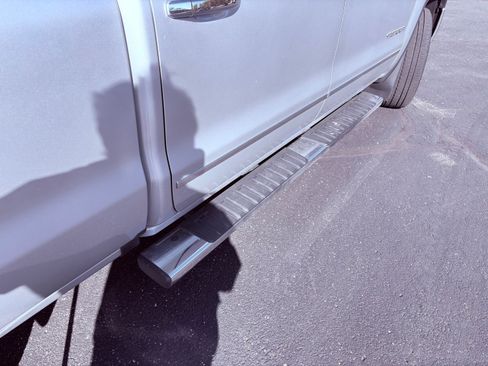 Used 2018 GMC Sierra 1500 SLT w/ SLT Premium Package image 12