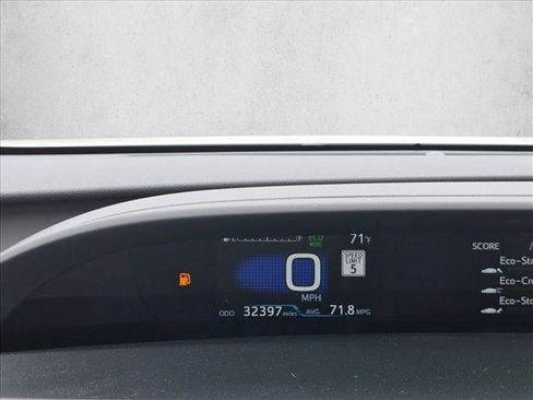 Used 2022 Toyota Prius Prime XLE FWD image 11
