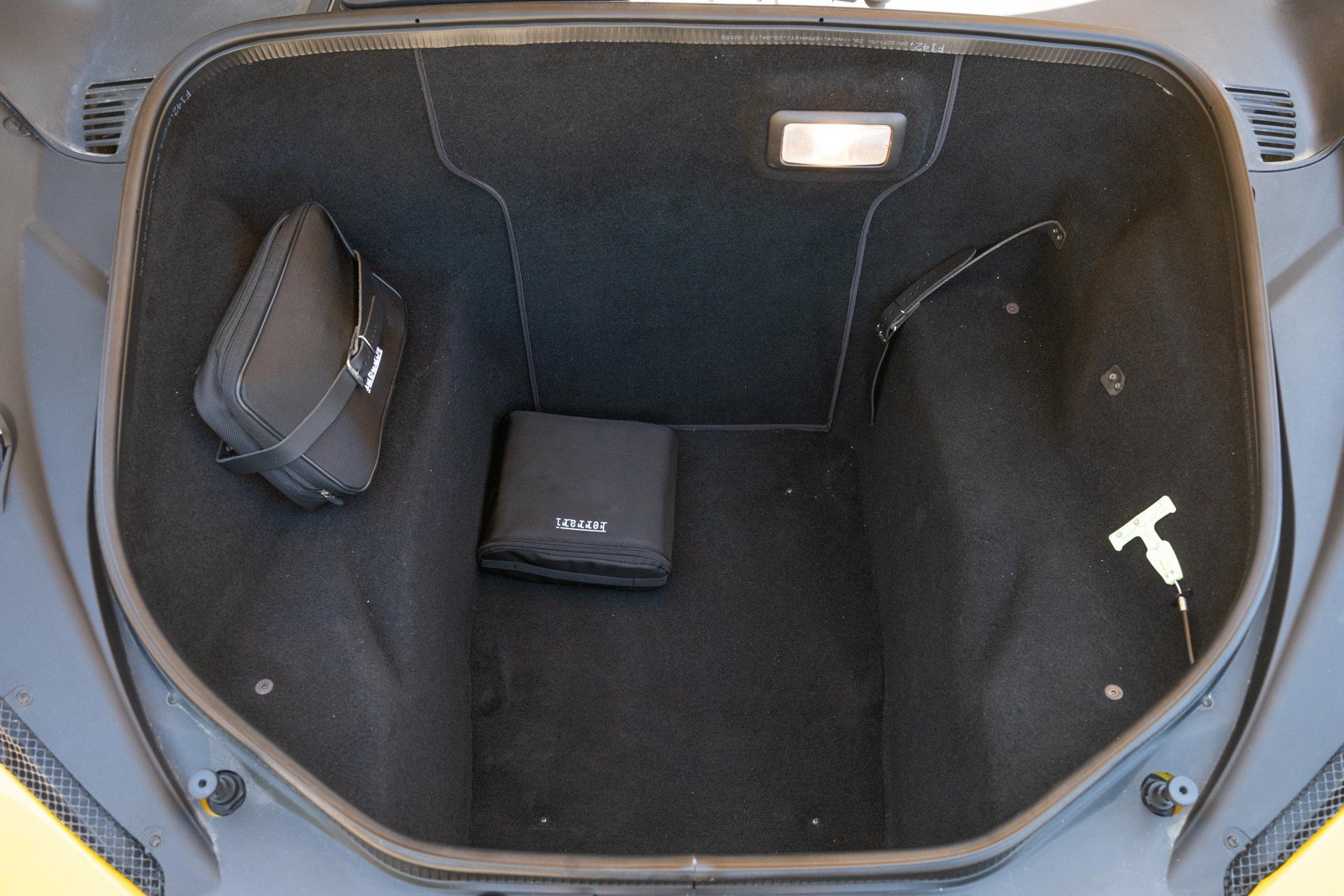 Used 2014 Ferrari 458 Spider RWD image 12