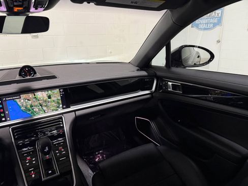 Used 2023 Porsche Panamera 4 Platinum Edition AWD/4WD image 26