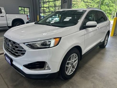 Used 2021 Ford Edge SEL w/ Convenience Package AWD/4WD image 3