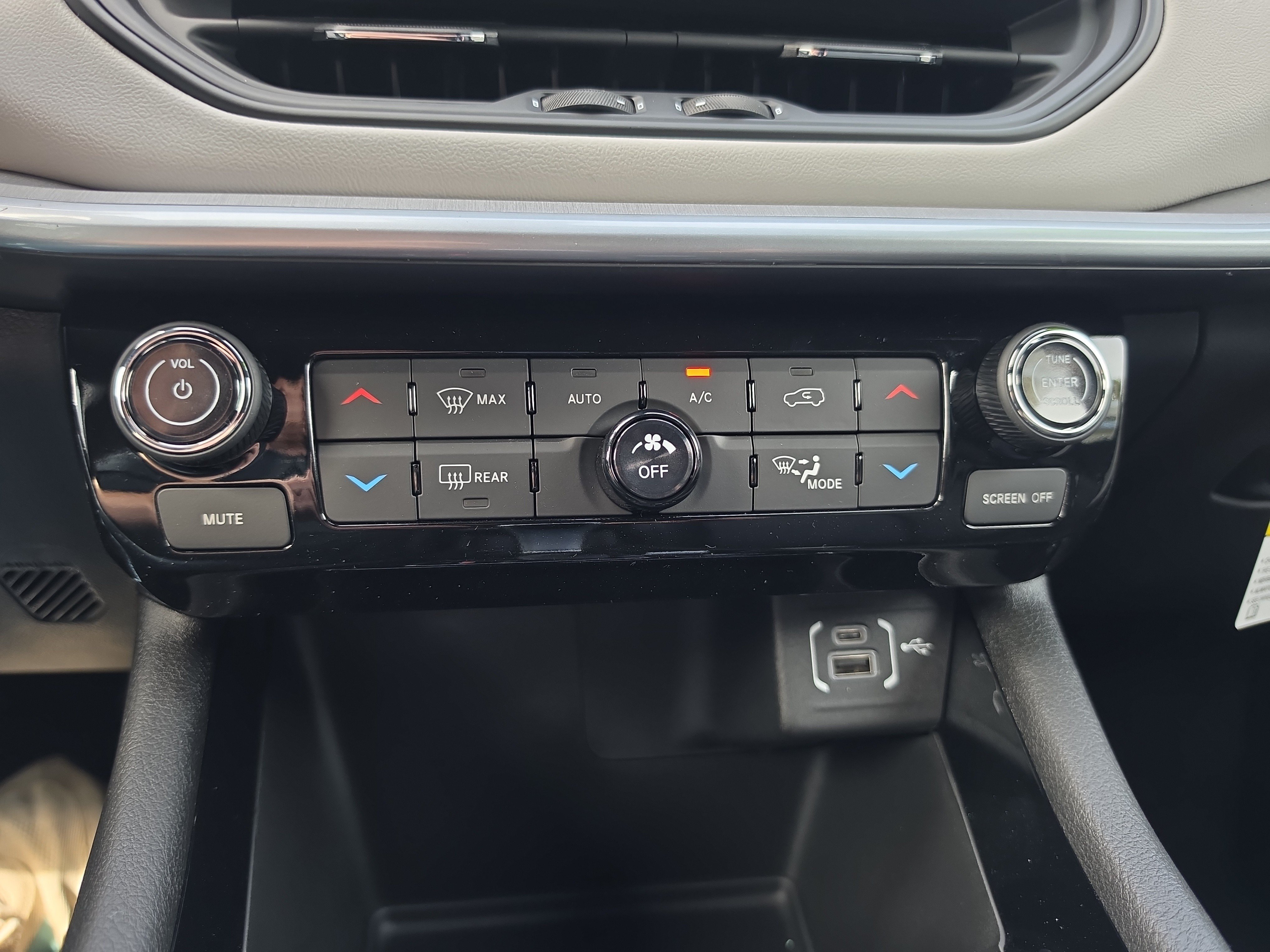New 2026 Jeep Compass Limited AWD/4WD image 27