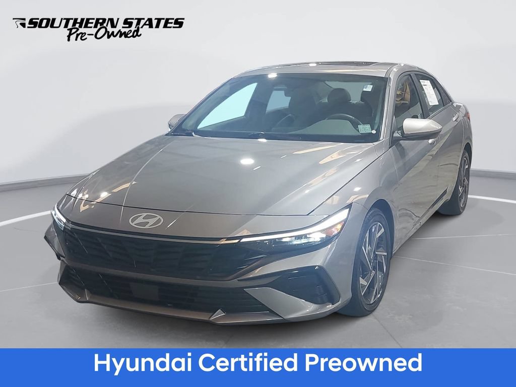 Certified 2025 Hyundai Elantra SEL FWD image 1
