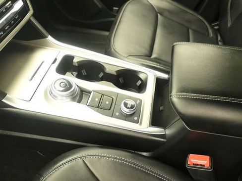 Certified 2023 Ford Explorer XLT w/ Equipment Group 202A AWD/4WD image 22