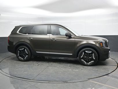 Used 2024 Kia Telluride S