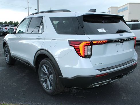 New 2026 Ford Explorer Active w/ Active Comfort Package AWD/4WD image 7