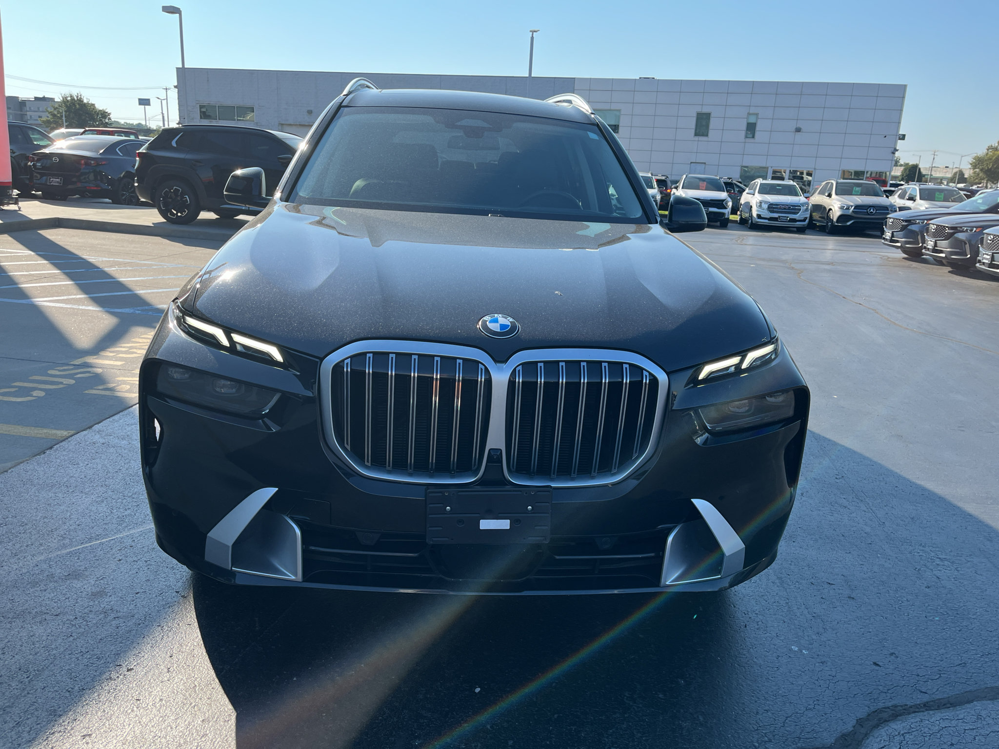 Used 2025 BMW X7 xDrive40i AWD/4WD image 5