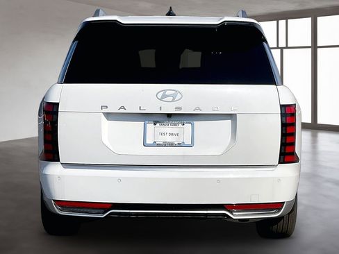 New 2026 Hyundai Palisade Calligraphy FWD image 4