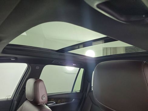 Used 2020 Cadillac XT6 Premium Luxury image 18