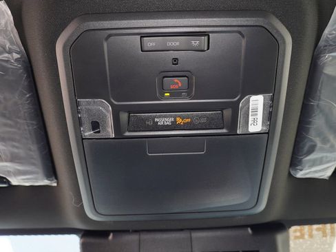 Certified 2026 Toyota Tacoma SR5 RWD image 18