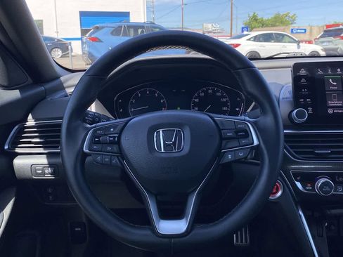Used 2018 Honda Accord Sport image 14