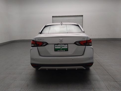 Used 2021 Nissan Versa SV FWD image 7