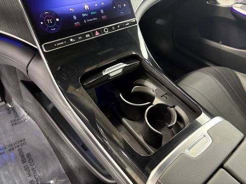 Used 2023 Mercedes-Benz EQE 500 4MATIC Sedan w/ Pinnacle Trim Package image 15