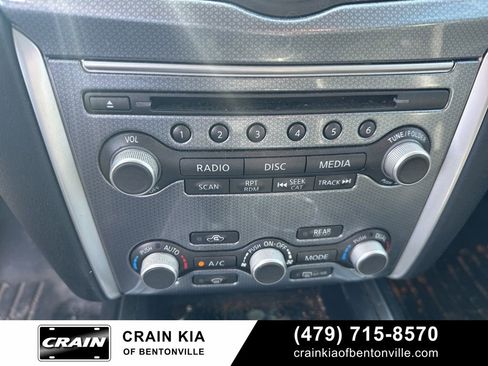 Used 2017 Nissan Pathfinder SL AWD/4WD image 23