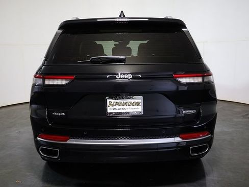 Used 2023 Jeep Grand Cherokee Summit w/ Luxury Tech Group V AWD/4WD image 10