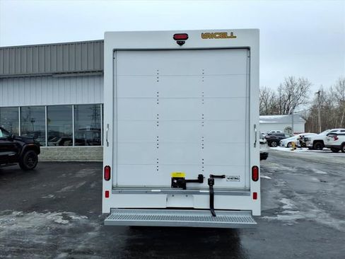 New 2025 GMC Savana 3500 w/ Power Convenience Package image 4