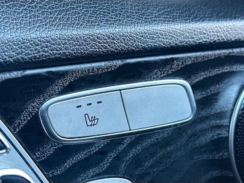 Used 2018 Mercedes-Benz C 300 Sedan image 18