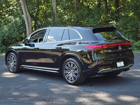 Used 2023 Mercedes-Benz EQS 580 4MATIC SUV image 4