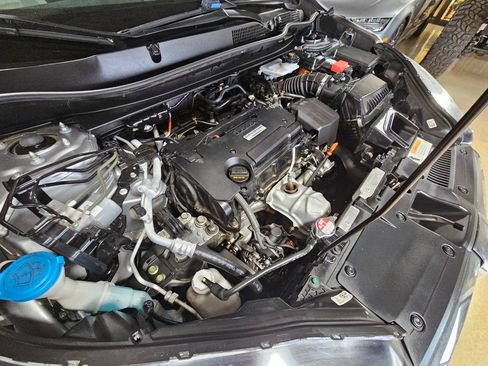 Used 2017 Honda CR-V LX image 47