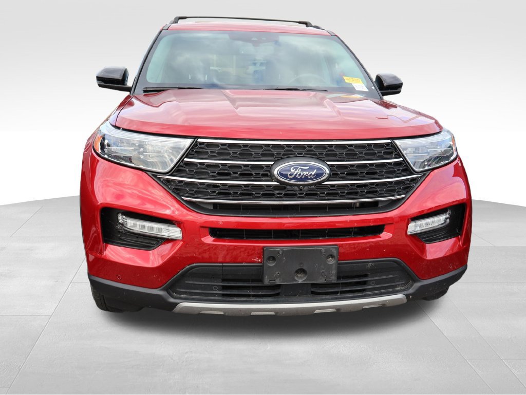 Used 2022 Ford Explorer XLT w/ Equipment Group 202A AWD/4WD image 7