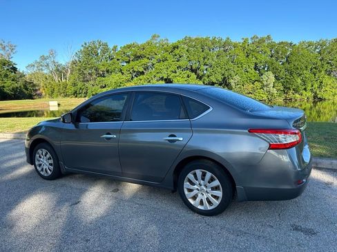 Used 2015 Nissan Sentra S image 3