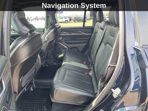 Used 2022 Jeep Grand Cherokee Overland w/ Advanced Protech Group III image 16