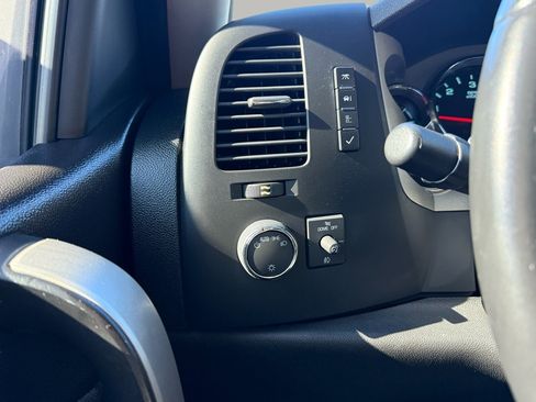 Used 2013 GMC Sierra 1500 SLE image 15