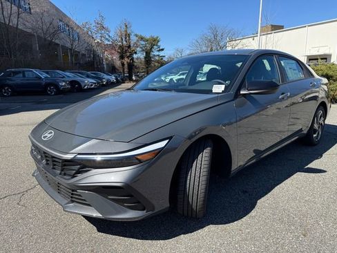 New 2026 Hyundai Elantra Sport image 3