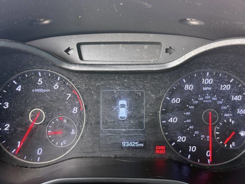 Used 2016 Hyundai Veloster Turbo FWD image 16