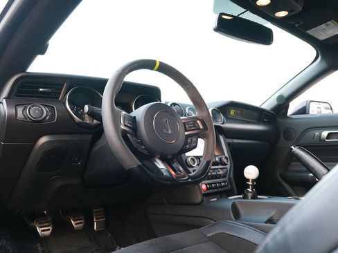 Used 2017 Ford Mustang Shelby GT350 image 15