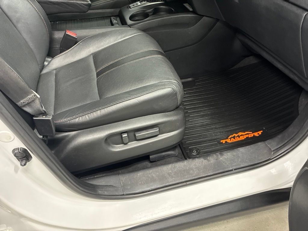 Used 2022 Honda Pilot TrailSport image 9