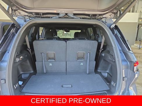 Used 2025 Jeep Grand Cherokee L Altitude AWD/4WD image 14