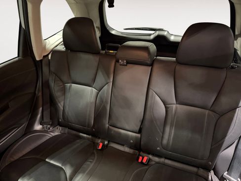 Used 2021 Subaru Forester Limited image 14
