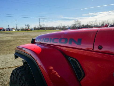Used 2024 Jeep Wrangler Unlimited Rubicon AWD/4WD image 10